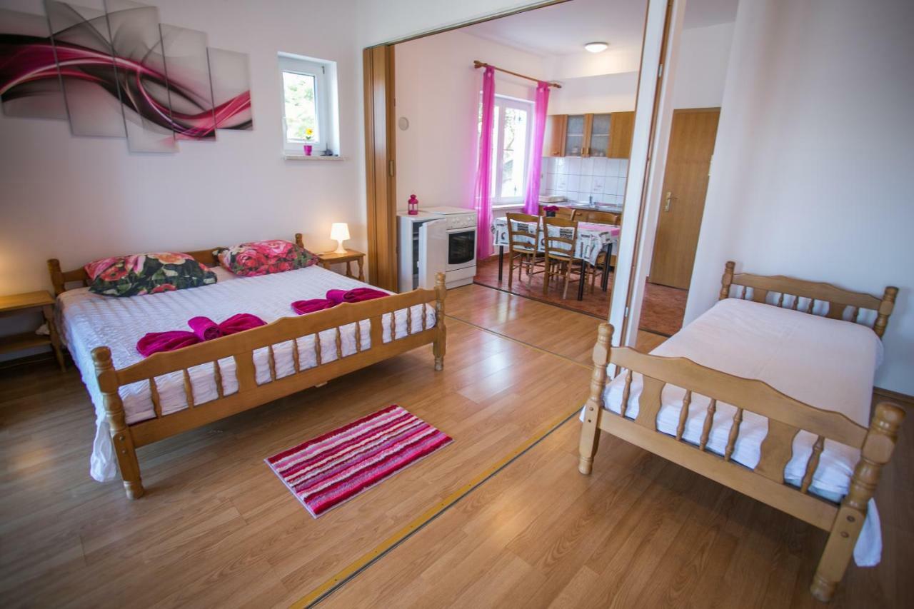 Apartments Katica Senj  Bagian luar foto
