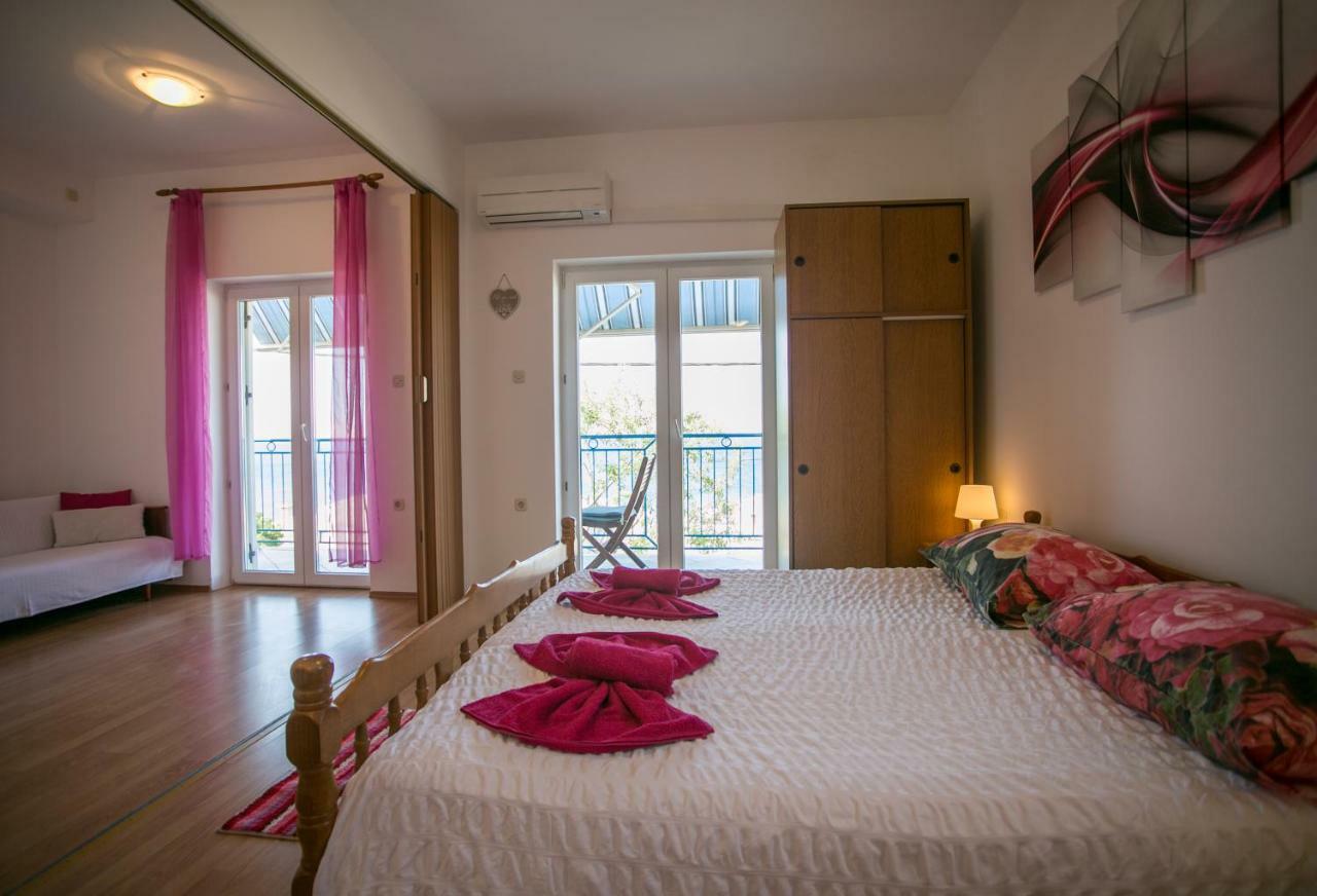 Apartments Katica Senj  Bagian luar foto